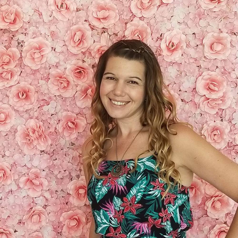 Meet your Posher, Elizabeth